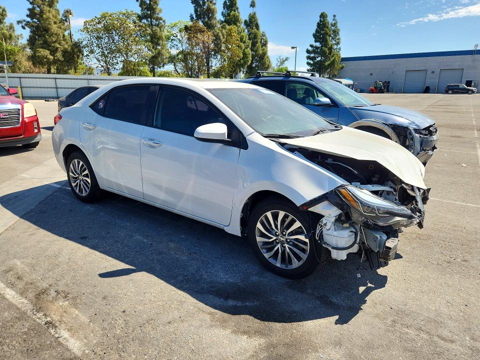 Zdjęcie 4 z aukcji – 2017 TOYOTA COROLLA z VIN 5YFBURHE8HP600851