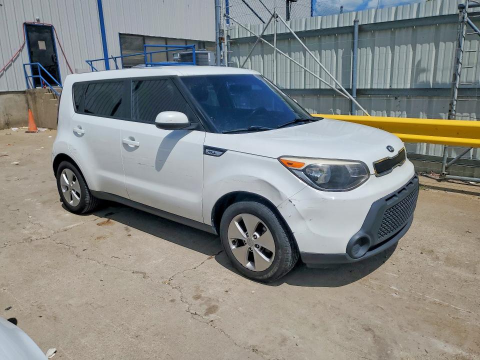 Photo 4 from auction – 2015 KIA SOUL with VIN KNDJN2A23F7802236