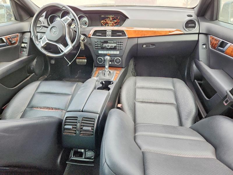 Photo 8 from auction – 2012 MERCEDES-BENZ C with VIN WDDGF4HB6CA652863