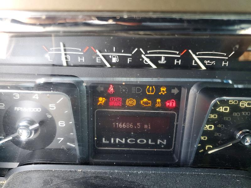 Photo 9 from auction – 2012 LINCOLN NAVIGATOR with VIN 5LMJJ2J51CEL07040
