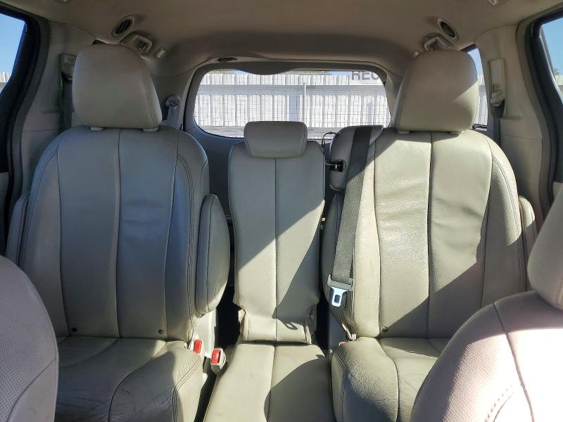Photo 10 from auction – 2012 TOYOTA SIENNA with VIN 5TDYK3DC9CS259851