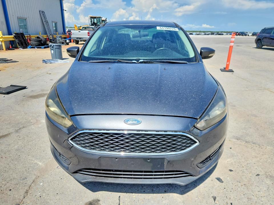 Photo 5 from auction – 2015 FORD FOCUS with VIN 1FADP3F27FL230400