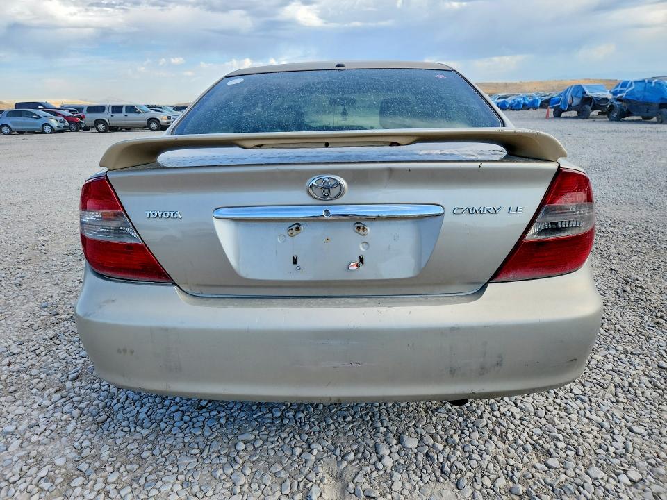 Photo 6 from auction – 2004 TOYOTA CAMRY with VIN JTDBE32K740273890