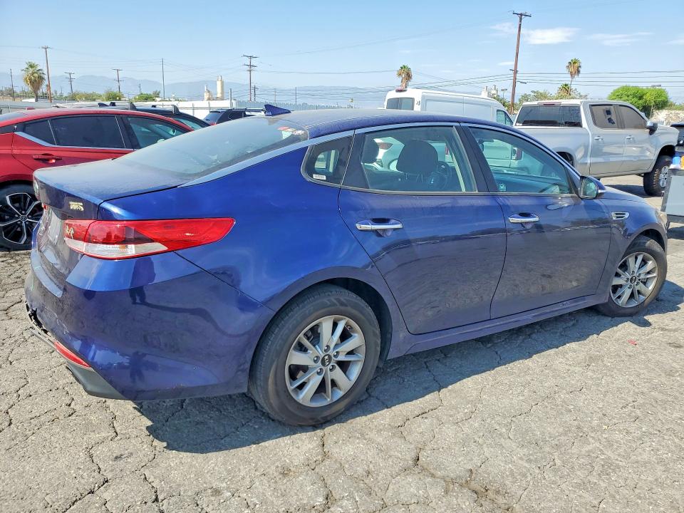 Photo 3 from auction – 2018 KIA OPTIMA with VIN 5XXGT4L33JG181520