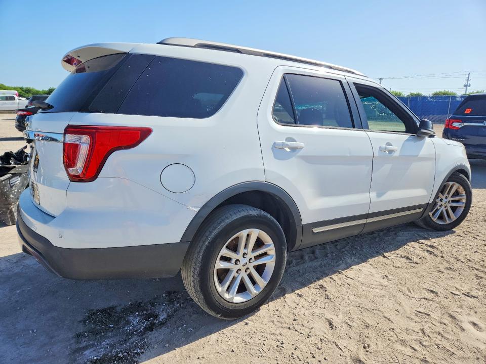 Photo 3 from auction – 2016 FORD EXPLORER with VIN 1FM5K7D84GGB70223