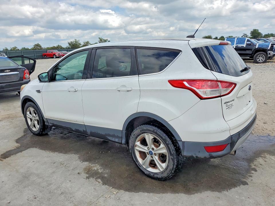 Photo 2 from auction – 2013 FORD ESCAPE with VIN 1FMCU0GX1DUC41418