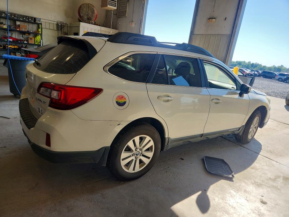 Фото 3 с аукциона – 2015 SUBARU OUTBACK с VIN 4S4BSBEC7F3267978