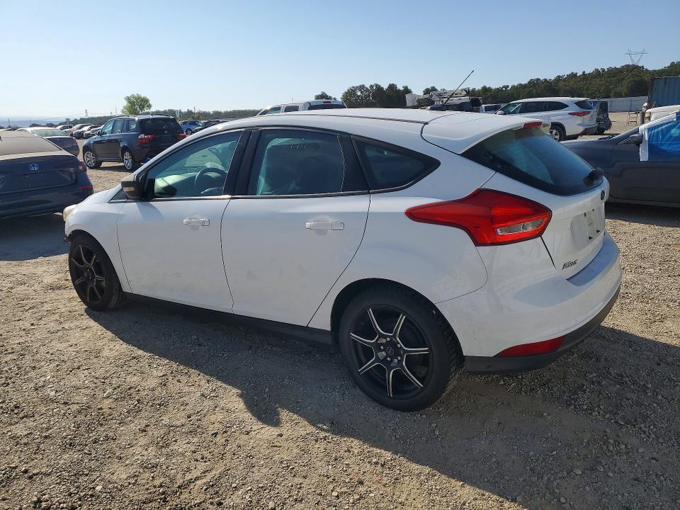 Photo 2 from auction – 2017 FORD FOCUS with VIN 1FADP3K29HL263830