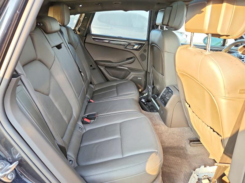 Photo 11 from auction – 2019 PORSCHE MACAN with VIN WP1AB2A57KLB31205