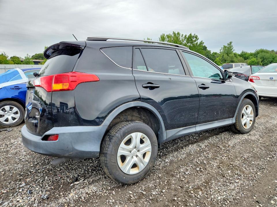 Photo 3 from auction – 2015 TOYOTA RAV4 with VIN 2T3BFREVXFW334024