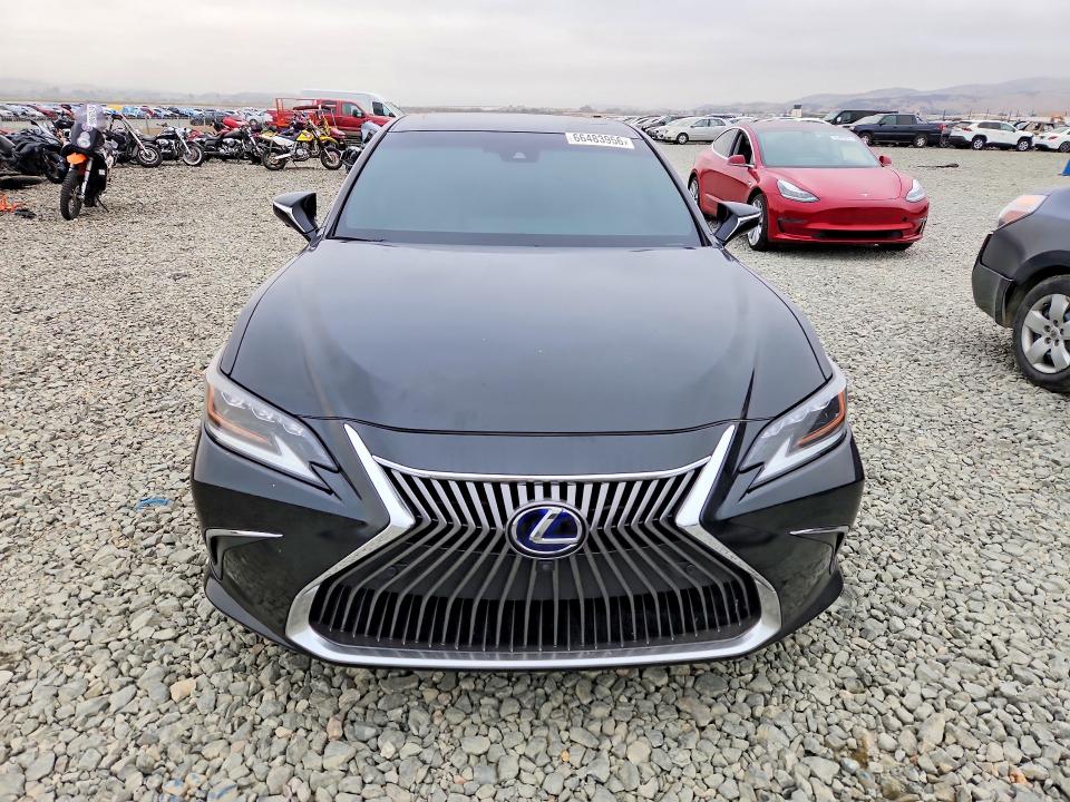 Photo 5 from auction – 2019 LEXUS ES with VIN 58AB21B12KU002251