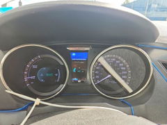 صورة رقم 9 من المزاد - 2011 HYUNDAI SONATA مع VIN KMHEC4A42BA007594