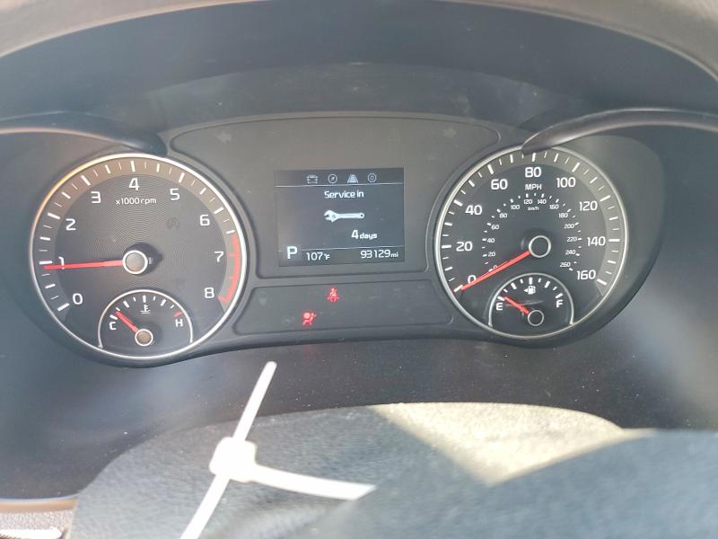 Photo 9 from auction – 2019 KIA OPTIMA with VIN 5XXGU4L19KG377393