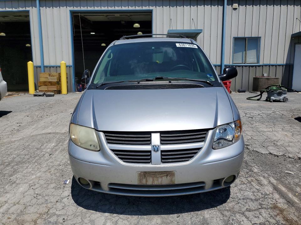 Photo 5 from auction – 2006 DODGE GRAND CARAVAN with VIN 2D4GP44LX6R654303