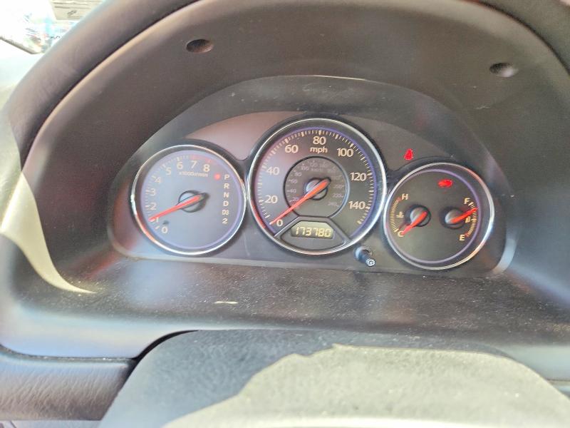 Photo 9 from auction – 2004 HONDA CIVIC with VIN 2HGES16604H627527