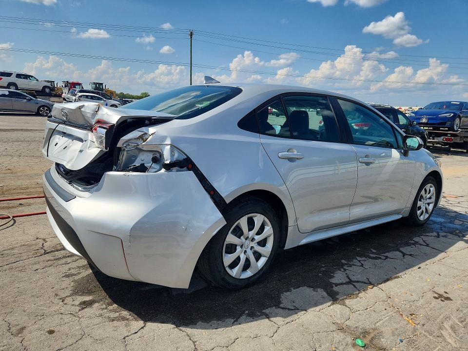 Photo 3 from auction – 2020 TOYOTA COROLLA with VIN 5YFEPRAE3LP053981