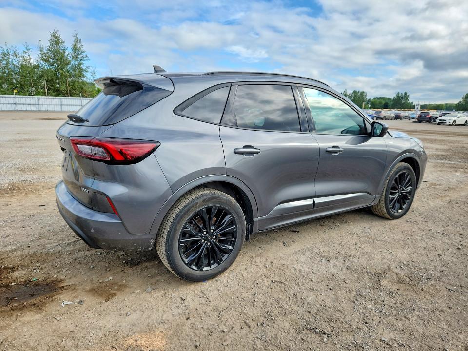 Photo 3 from auction – 2023 FORD ESCAPE with VIN 1FMCU9PZ0PUA20273
