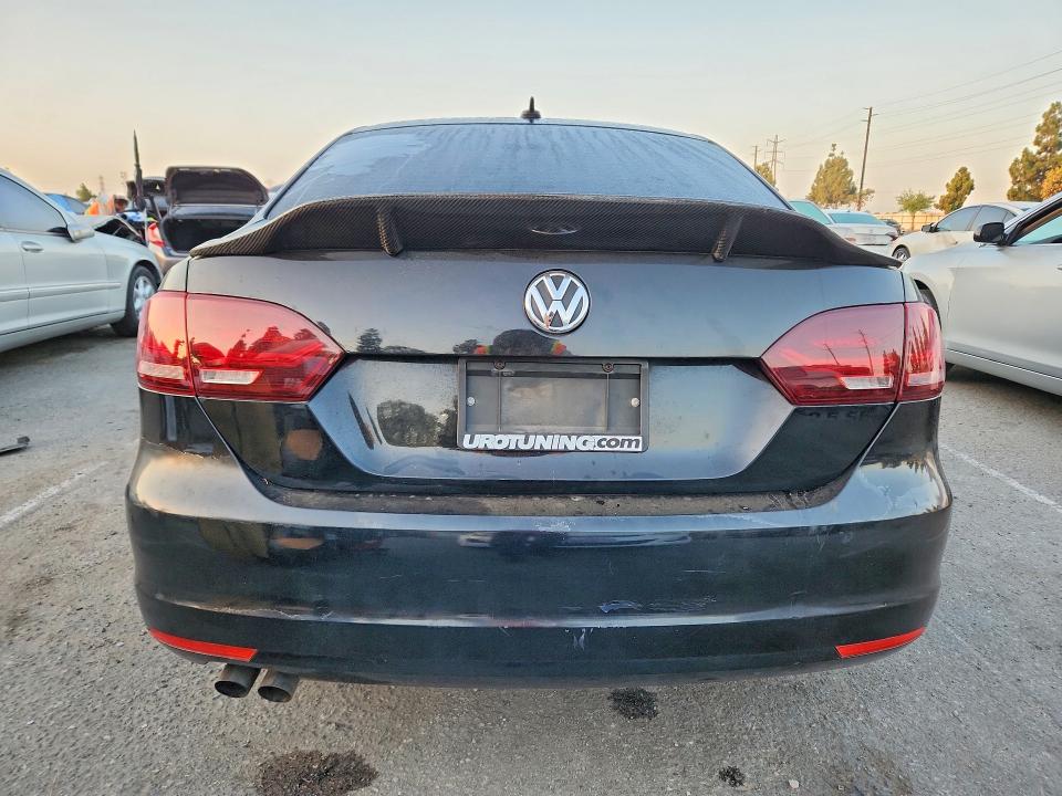 Photo 6 from auction – 2013 VOLKSWAGEN JETTA with VIN 3VWDP7AJ2DM239028