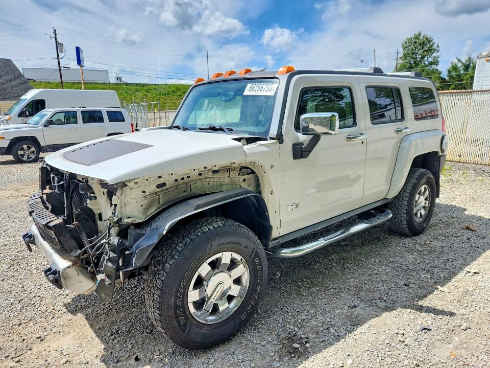 HUMMER H3 2009 with VIN 5GTEN13E398112836 - Photo from auction