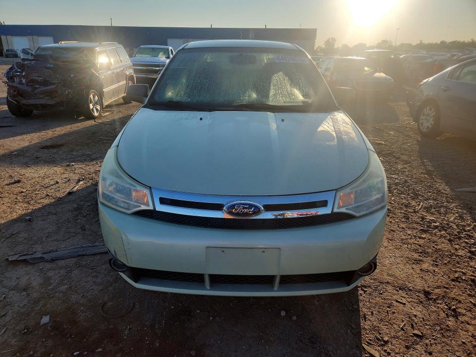 Zdjęcie 5 z aukcji – 2010 FORD FOCUS z VIN 1FAHP3FN0AW139892