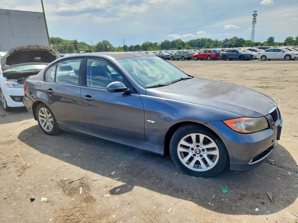 Photo 4 from auction – 2006 BMW 325 with VIN WBAVB135X6PT26351