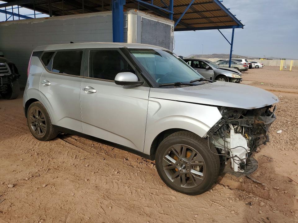 Photo 4 from auction – 2021 KIA SOUL with VIN KNDJ33AU3M7791376