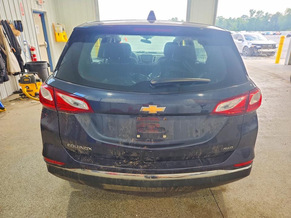Foto 6 de la subasta – 2018 CHEVROLET EQUINOX con VIN 3GNAXREV1JS644486