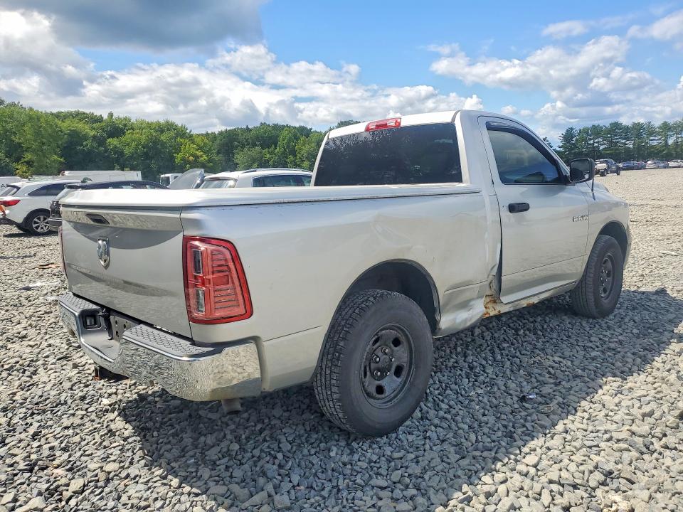 Фото 3 с аукциона – 2013 RAM 1500 с VIN 3C6JR6AP3DG519111