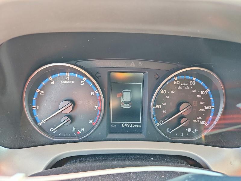 Photo 9 from auction – 2018 TOYOTA RAV4 with VIN 2T3WFREVXJW494995