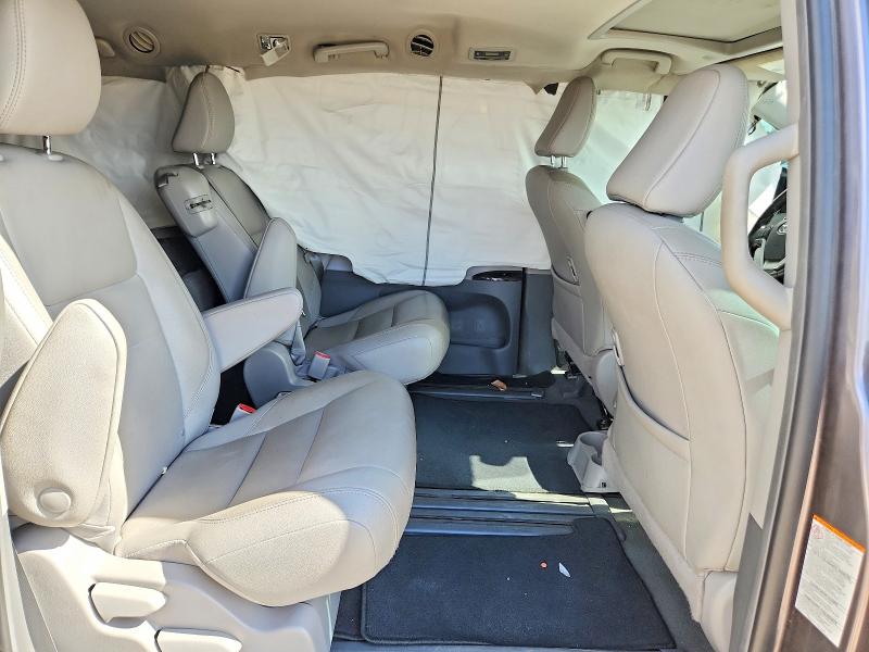 Photo 11 from auction – 2019 TOYOTA SIENNA with VIN 5TDYZ3DC4KS999060