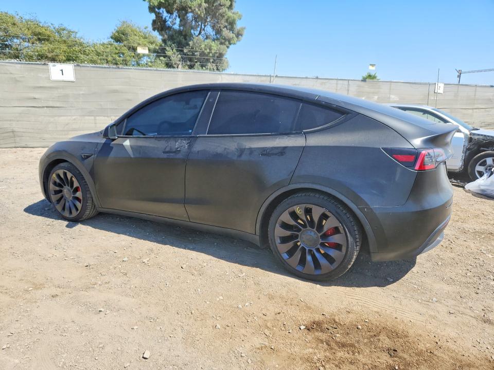 Foto 2 de la subasta – 2021 TESLA MODEL Y con VIN 5YJYGDEF7MF277657