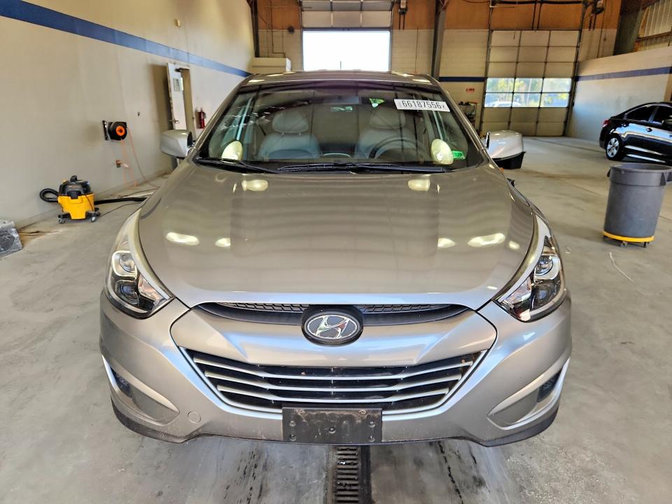 Photo 5 from auction – 2015 HYUNDAI TUCSON with VIN KM8JT3AF4FU119327