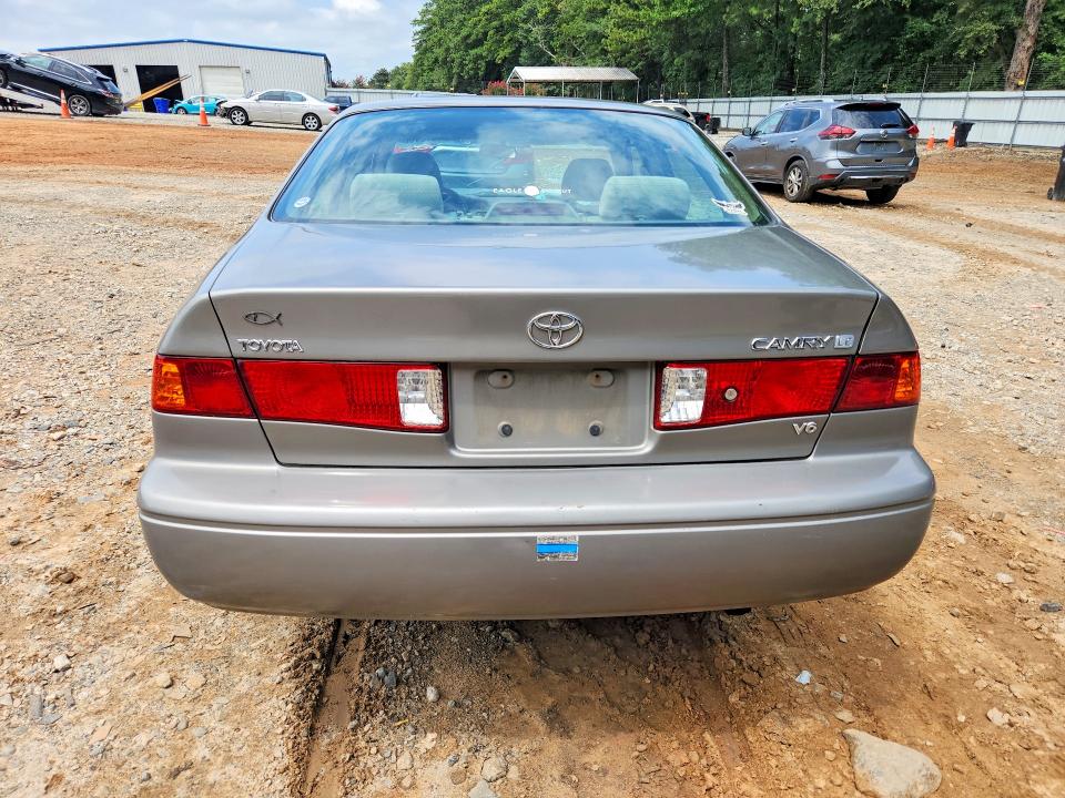 Foto 6 de la subasta – 2000 TOYOTA CAMRY con VIN 4T1BF22K6YU110200