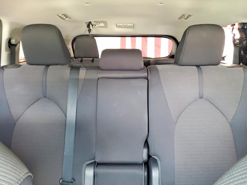 Photo 10 from auction – 2023 TOYOTA HIGHLANDER with VIN 5TDKDRAHXPS033214