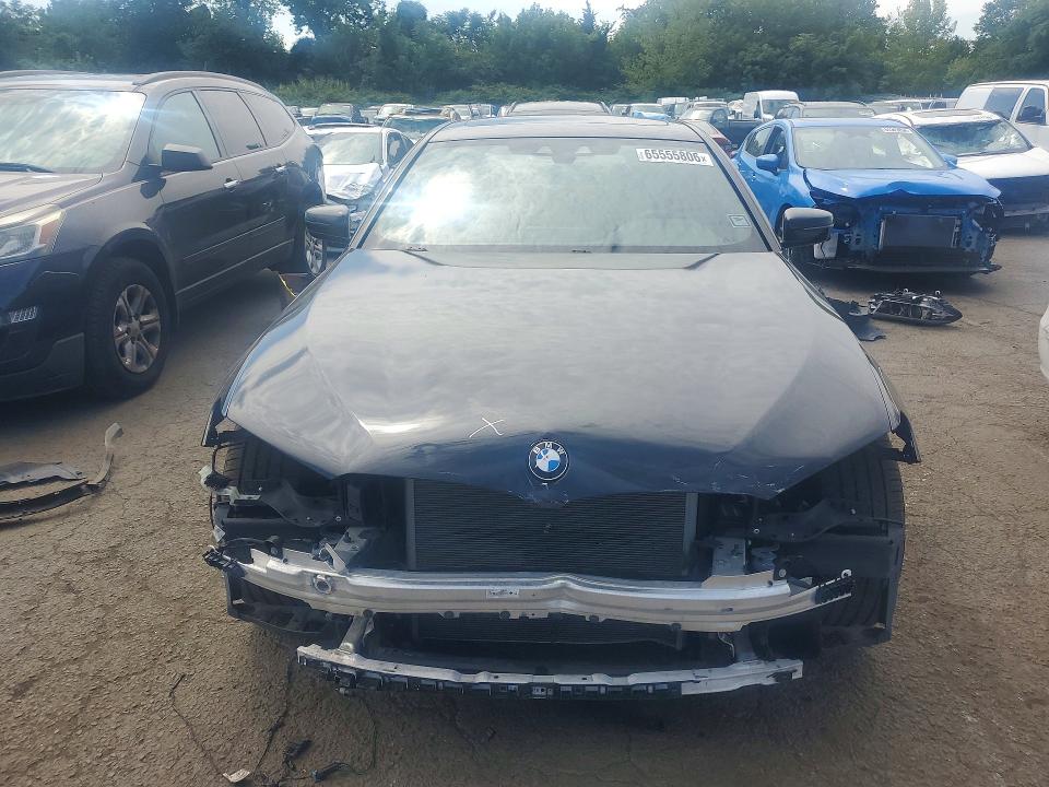 Photo 5 from auction – 2019 BMW 530 with VIN WBAJA7C55KWC77826