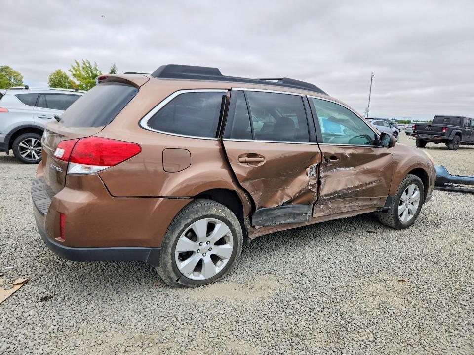 Photo 3 from auction – 2011 SUBARU OUTBACK with VIN 4S4BRBCC9B3399357