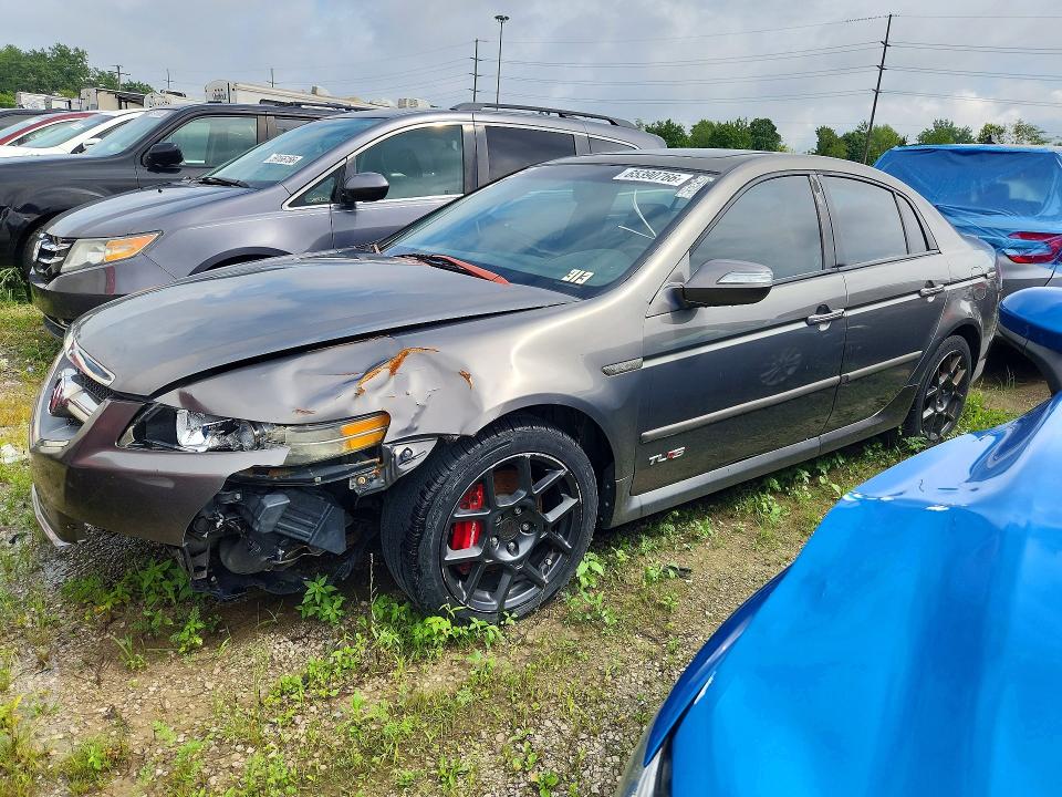 ACURA TL 2008 with VIN 19UUA765X8A048168 - Photo from auction