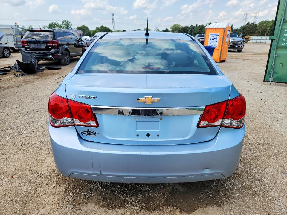 Photo 6 from auction – 2011 CHEVROLET CRUZE with VIN 1G1PC5SH8B7262146