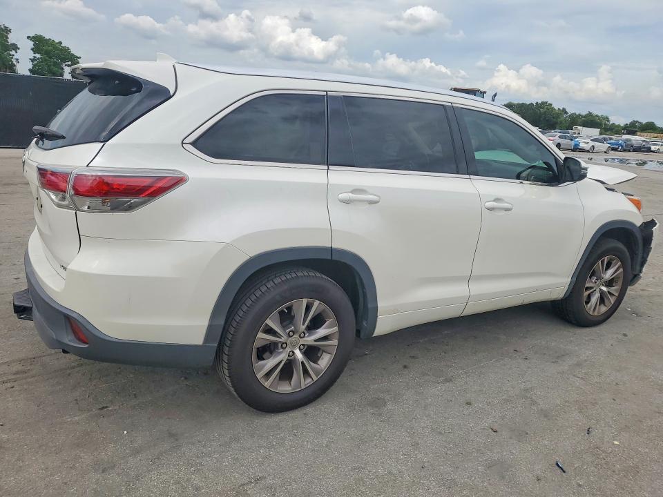 Photo 3 from auction – 2015 TOYOTA HIGHLANDER with VIN 5TDKKRFH6FS045096