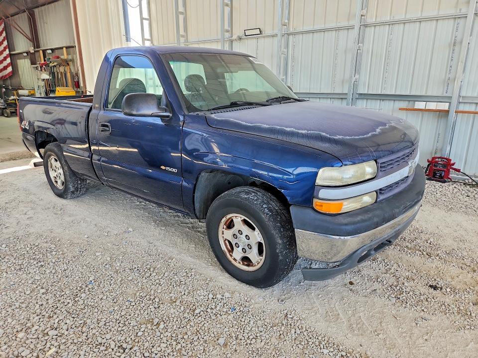 Photo 4 from auction – 2000 CHEVROLET SILVERADO with VIN 1GCEK14W9YZ199609