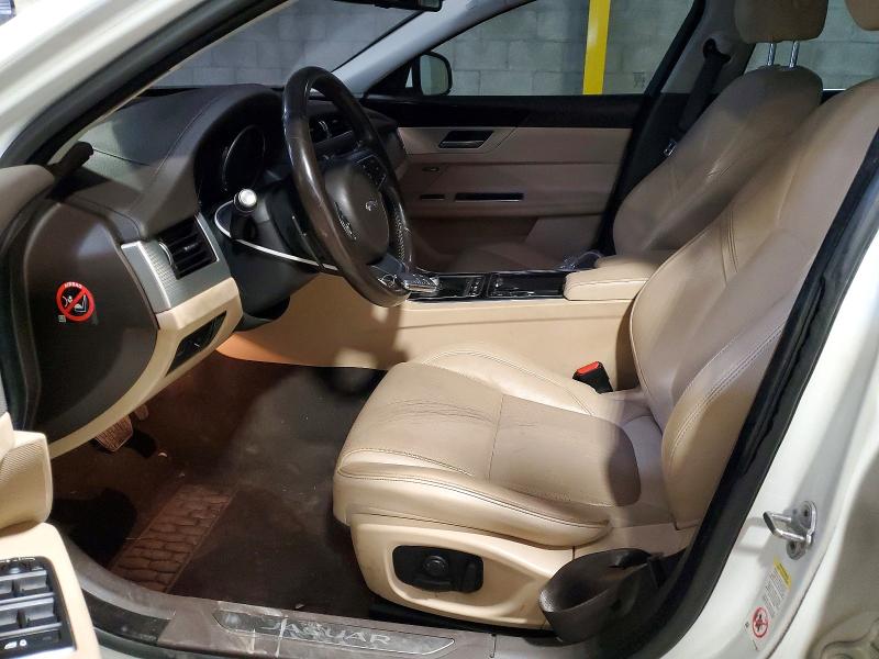 Photo 7 from auction – 2016 JAGUAR XF with VIN SAJBK4BV3GCY12423