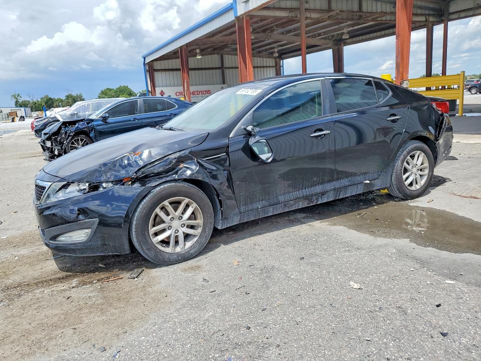 KIA OPTIMA 2013 مع رقم تعريف المركبة 5XXGM4A75DG255608 - صورة من المزاد
