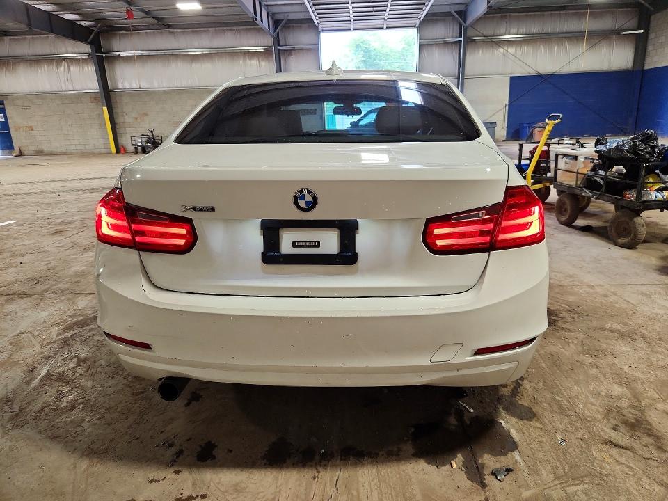 Photo 6 from auction – 2013 BMW 320 with VIN WBA3C3C59DF981653