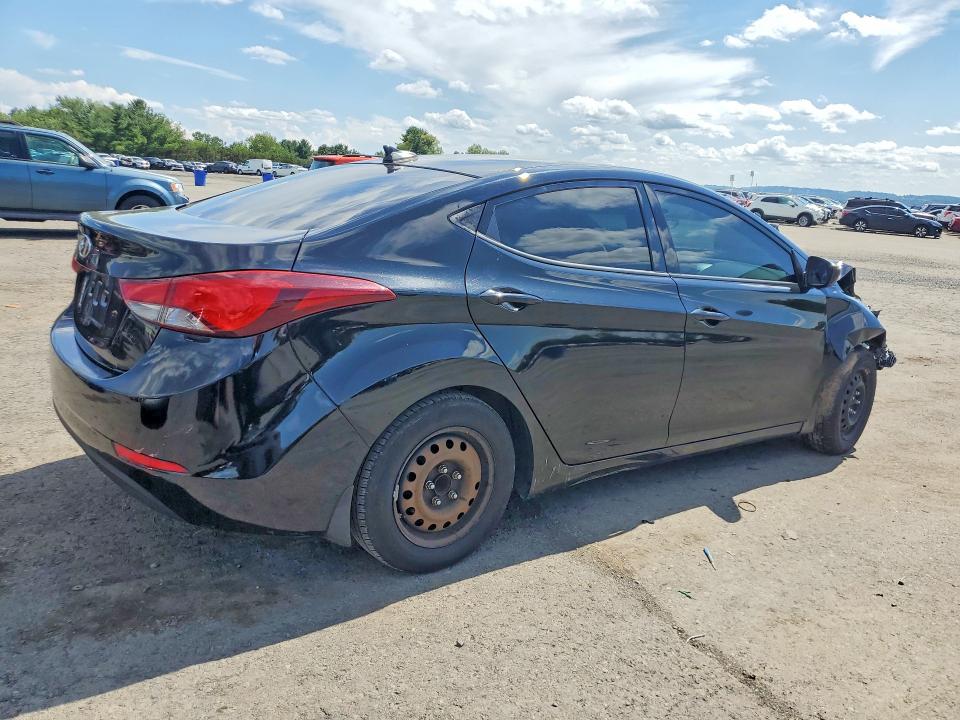 Photo 3 from auction – 2016 HYUNDAI ELANTRA with VIN KMHDH4AEXGU645765