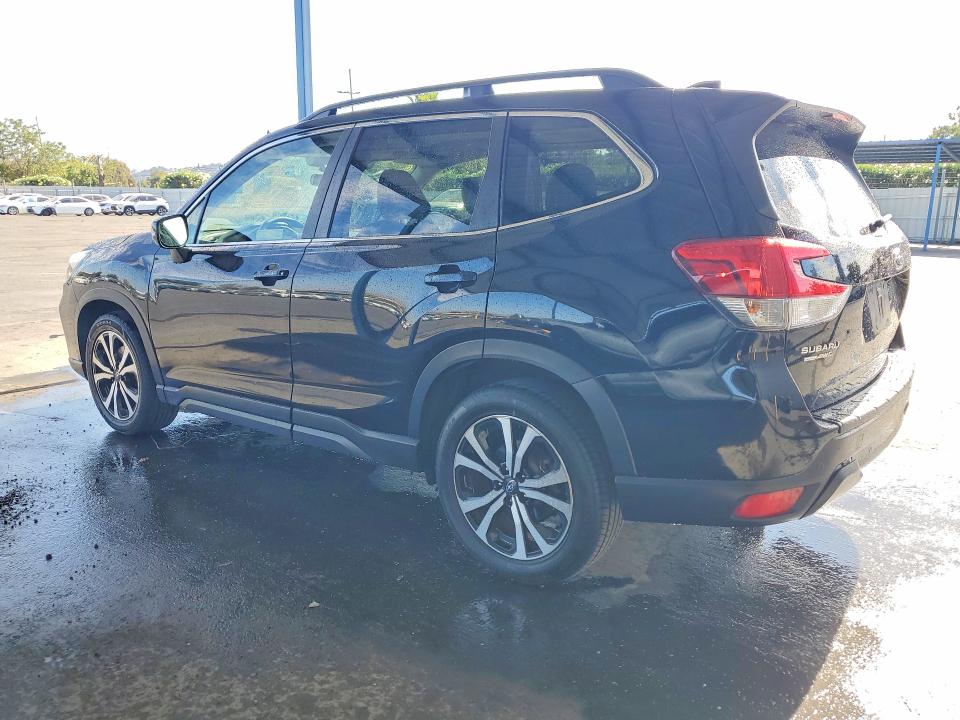 Photo 2 from auction – 2020 SUBARU FORESTER with VIN JF2SKAUC1LH418555