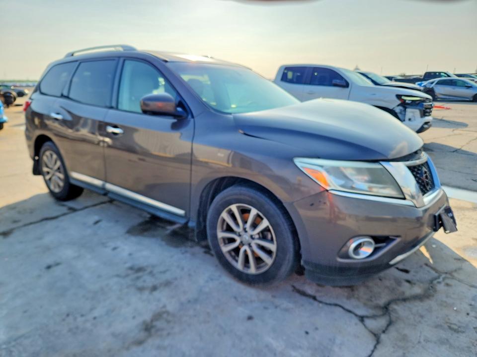 Photo 4 from auction – 2015 NISSAN PATHFINDER with VIN 5N1AR2MNXFC604413