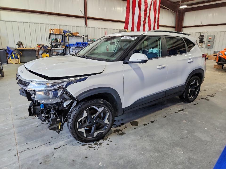 KIA SELTOS 2024 with VIN KNDER2AA4R7543676 - Photo from auction