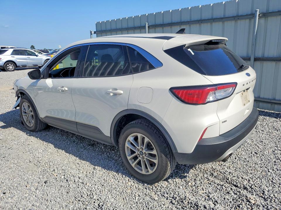 Photo 2 from auction – 2022 FORD ESCAPE with VIN 1FMCU9G68NUA60961