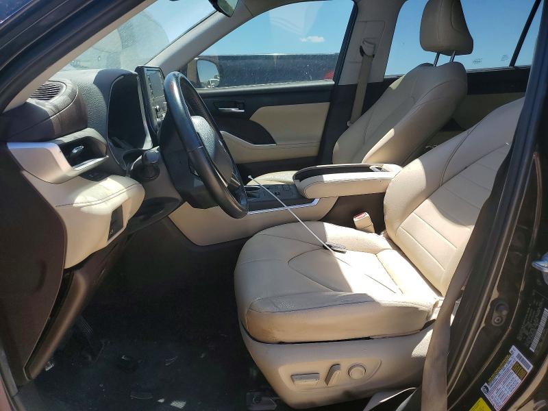 Photo 7 from auction – 2022 TOYOTA HIGHLANDER with VIN 5TDGZRAH6NS128065