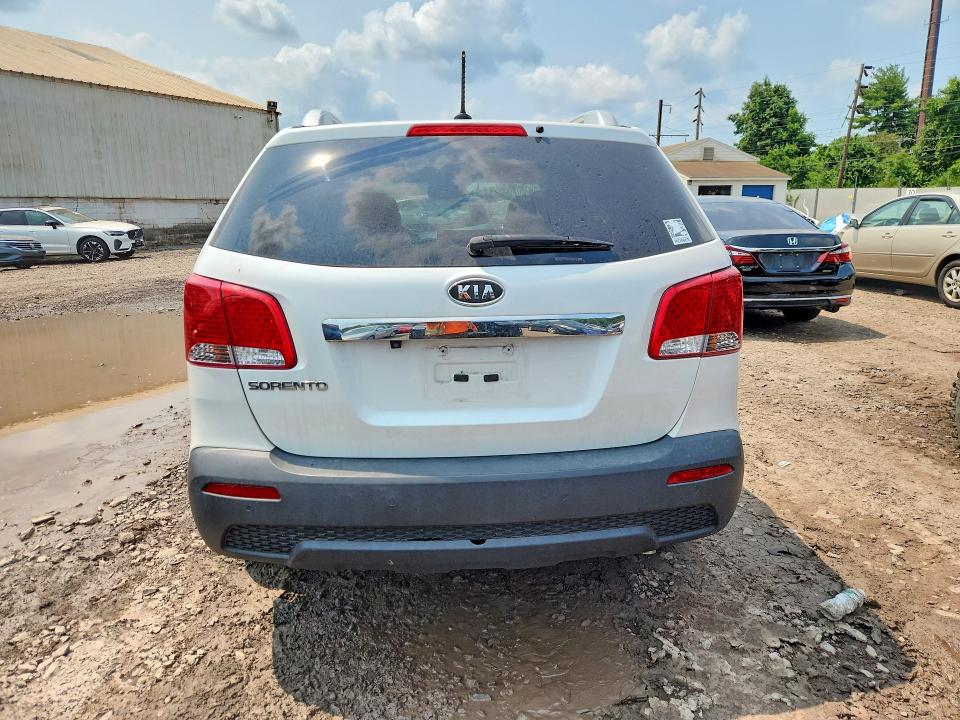 Photo 6 from auction – 2012 KIA SORENTO with VIN 5XYKT3A67CG251200